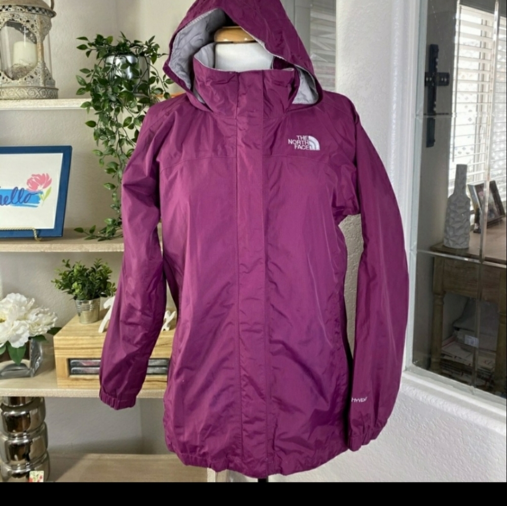 The North Face Hyvent Windbreaker